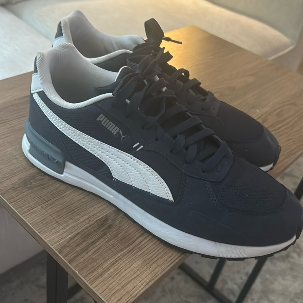 Navy puma Graviton size 11